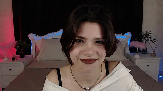 Вебкам-шоу llittle-peachh