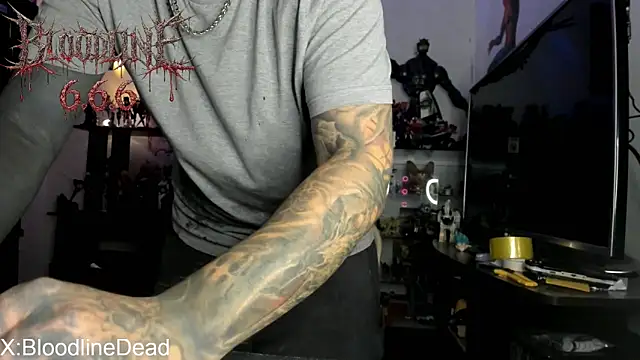 DEATHINK666XX Chat XXX in diretta