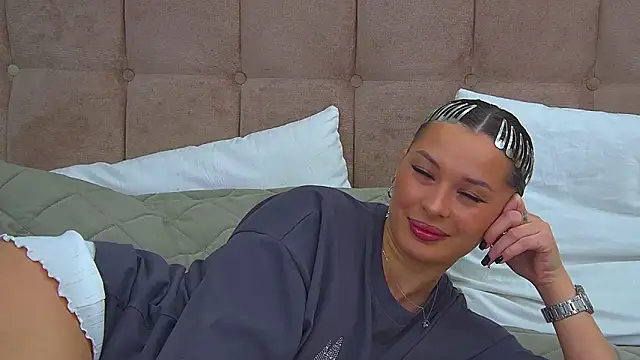 AlexandraBloom Live XXX-chat