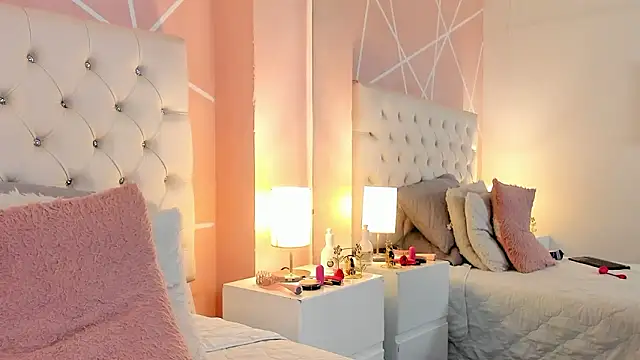 Rosalinda_77 élő XXX-chatje