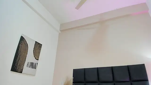 JupiteFox Live XXX-chat