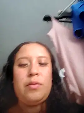 Chat XXX en directo de You-sexy-starr