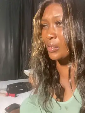 XXX chat uživo modela Cardiebae89