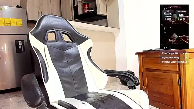 YeremiBrowm webkamerás műsora