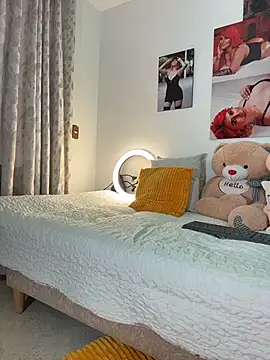 zafiro_mo0n: απευθείας συνομιλία ΧΧΧ