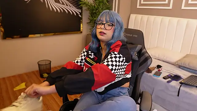 mekari_fox Adlı Modelin Canlı XXX Sohbeti