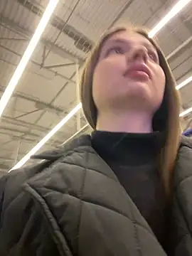 KrisMagnoly Chat XXX in diretta