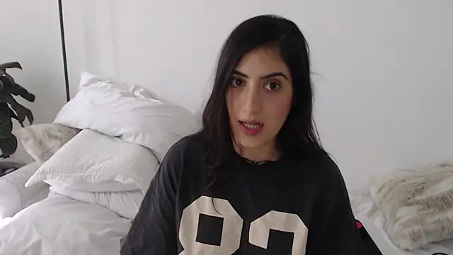 MIYESSI Chat XXX in diretta