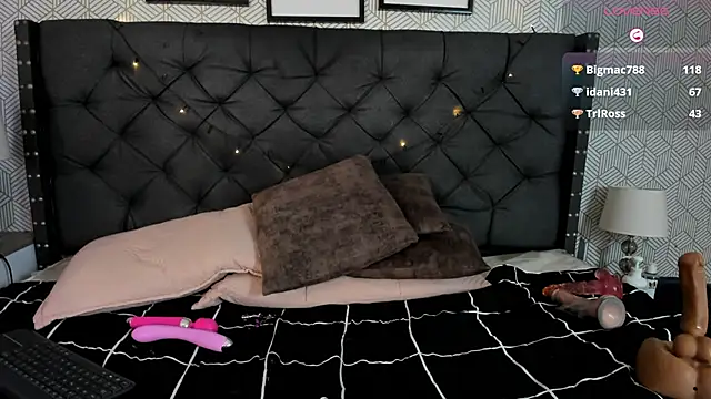 valentina__desire 即時 XXX 聊天