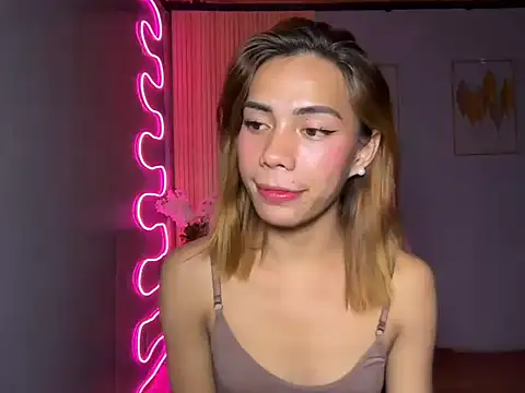 Lovelynikki03's Webcam Show