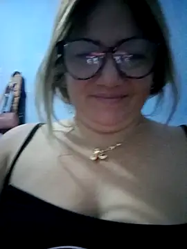 عرض كام Carlotaazul