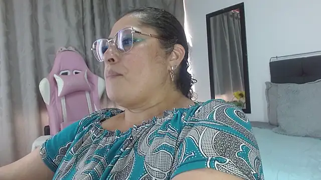 Chat XXX ao vivo de Keyla01_