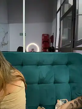 Antonella_Julieta Live XXX-Chat