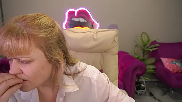 BellaLaPetit 라이브 XXX 채팅