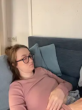 Show modela Persephone_Kore na web-kameri