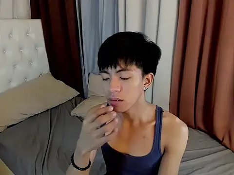 davincihugecock Show in webcam