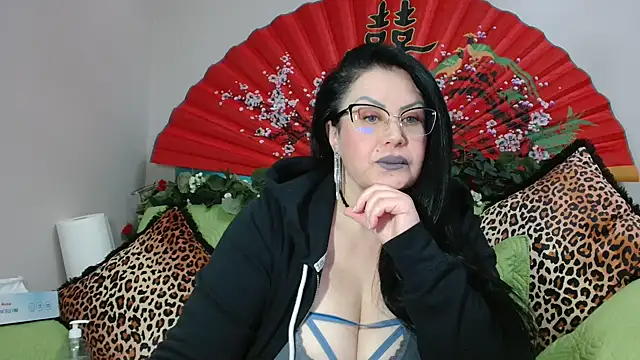 --I3lue_I3utterfly--n Live XXX chat