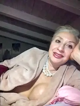 divinaerotica Live XXX-Chat