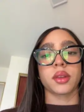 Chat XXX en directo de hottiee_melannie