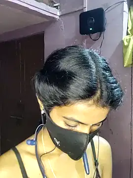 Thaper_Meera2 Live XXX-Chat