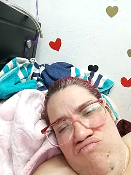 karlythoth@xh live XXX chat