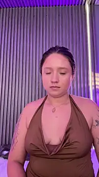 Živý XXX chat MiaPetit_