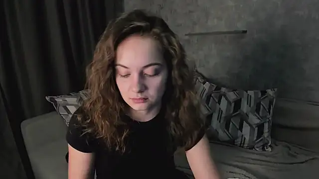 Chat +18 de KristinaLoison ao vivo