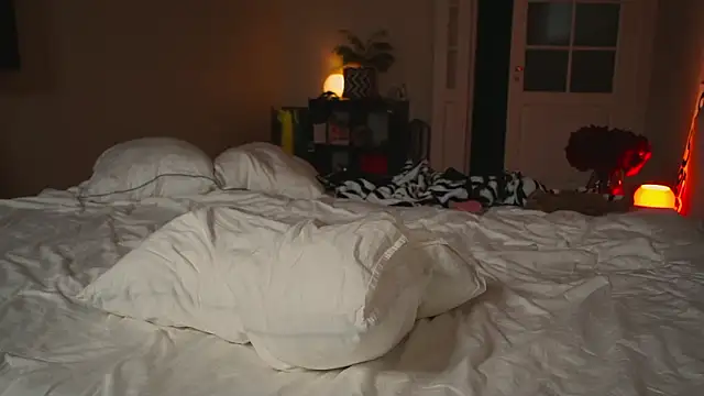 mynaughtynightsのライブXXXチャット