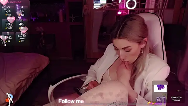 AnnieGOld_ Obrolan Langsung XXX