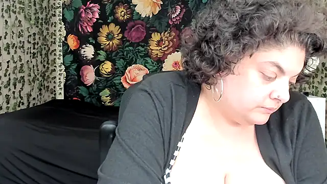 XXX chat uživo modela Exxxotic_Melons