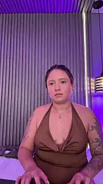 MiaPetit_ Chat XXX in diretta