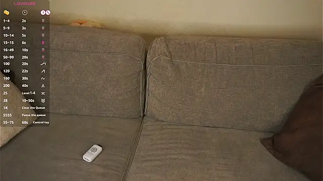 ToyaPletz Chat XXX in diretta