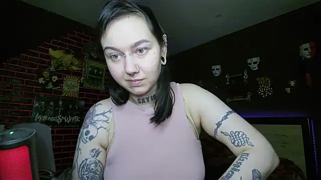 MoorderxDoll live XXX chat