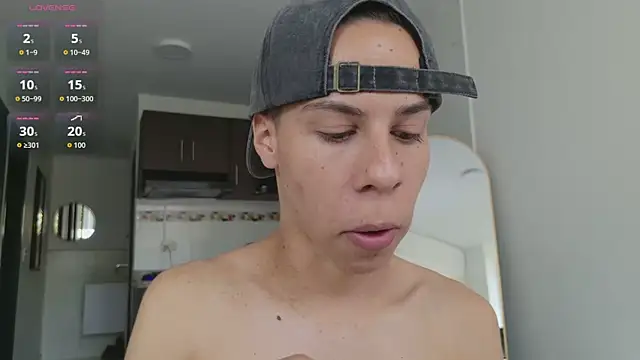 grey___27 网络视讯表演