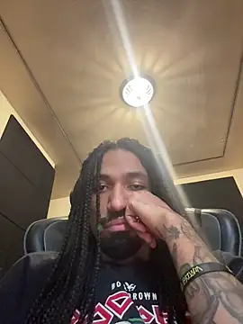 FavelaDaddyCum Chat XXX in diretta