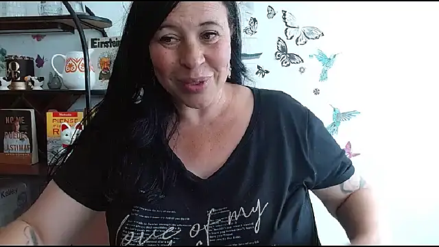 LauraMallioni: онлайн-секс-чат