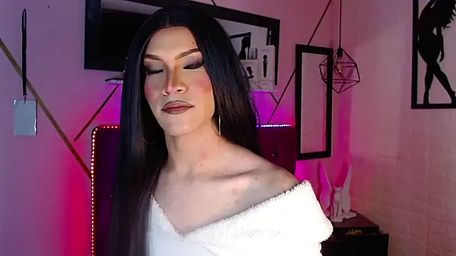 agatha_rodriguez 即時 XXX 聊天