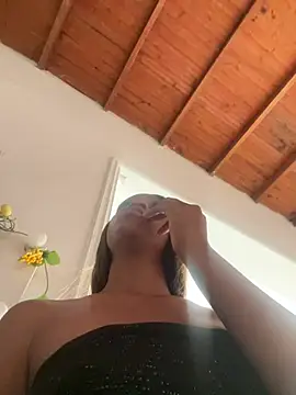 LiaTrainor Live XXX-chat