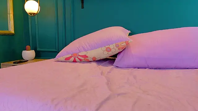 ale_cam's Live XXX Chat