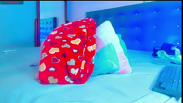 malahya_'s Live XXX Chat