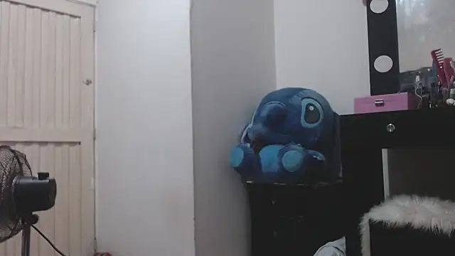 hot_and_naughty_latin's Live XXX Chat