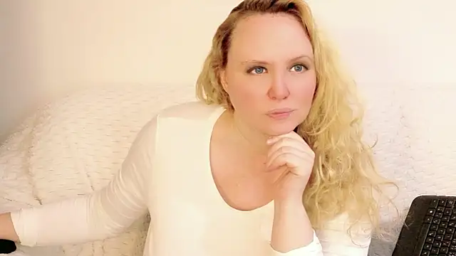 XXX chat uživo modela Sarah4you