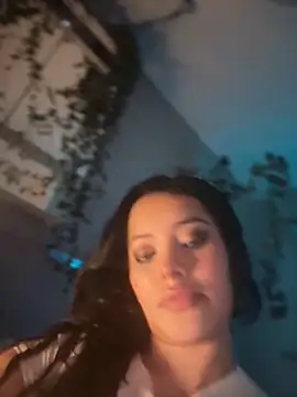 Risky_Workouts Show in webcam