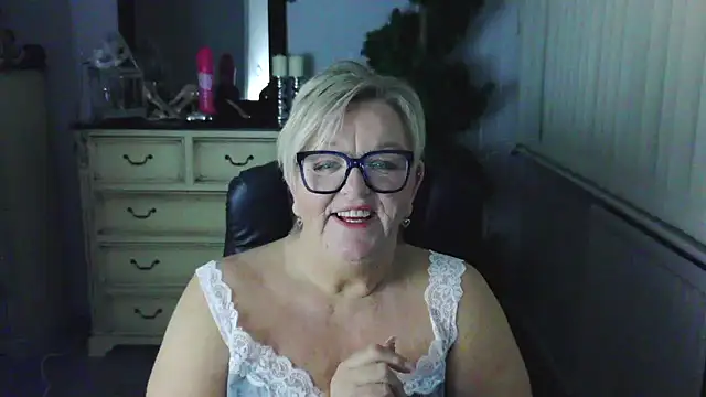 BridgetBlueEyes' Webcam Show