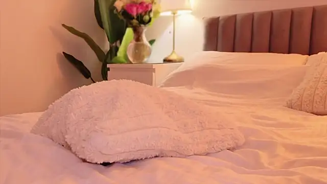 Myassistant's Live XXX Chat