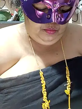 tamilthanushri Live XXX-chat