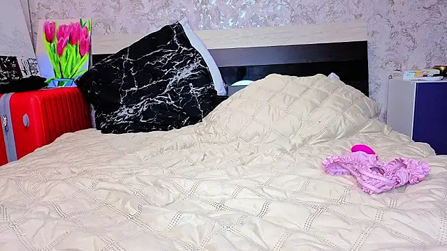 Baiambel_Mi Adlı Modelin Canlı XXX Sohbeti