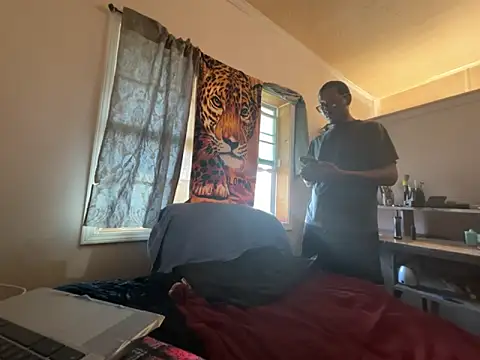 Chat +18 de ThrowedWorldWide ao vivo