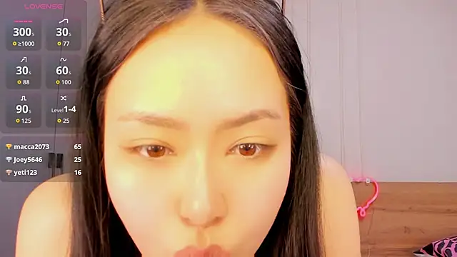 s00nie élő XXX-chatje