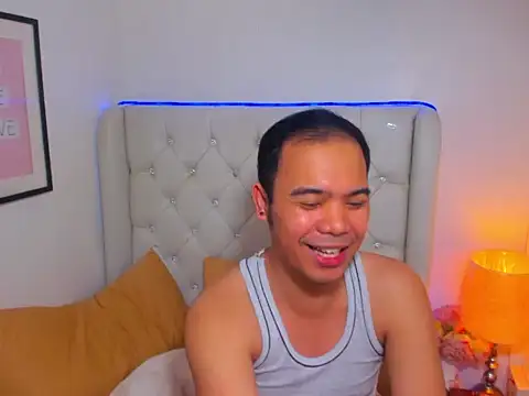 AsianZero Webcamshow